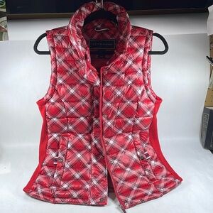 Tommy Hilfiger plaid puffer vest